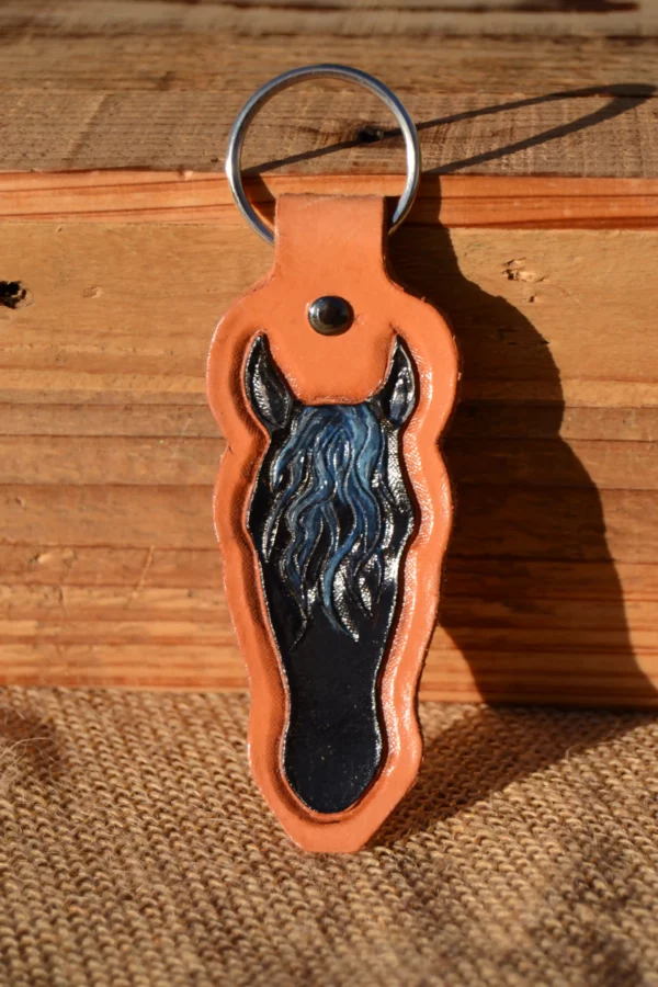 Porte-clés en cuir : tête de cheval, repoussé et peint à la main